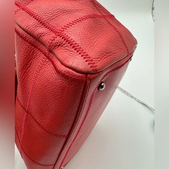 Chanel-Authentic- Caviar Leather Chocolate Bar Cube Shoulder Bag - Coral - Picture 7 of 17